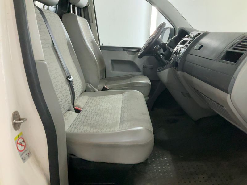Volkswagen T5 Transporter 2.0 TDI Kasten lang 2013 – снимка 16