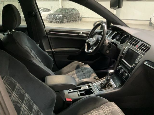 Volkswagen Golf VII 2.0 TDI GTD BlueMotion Tech 2016 – снимка 17