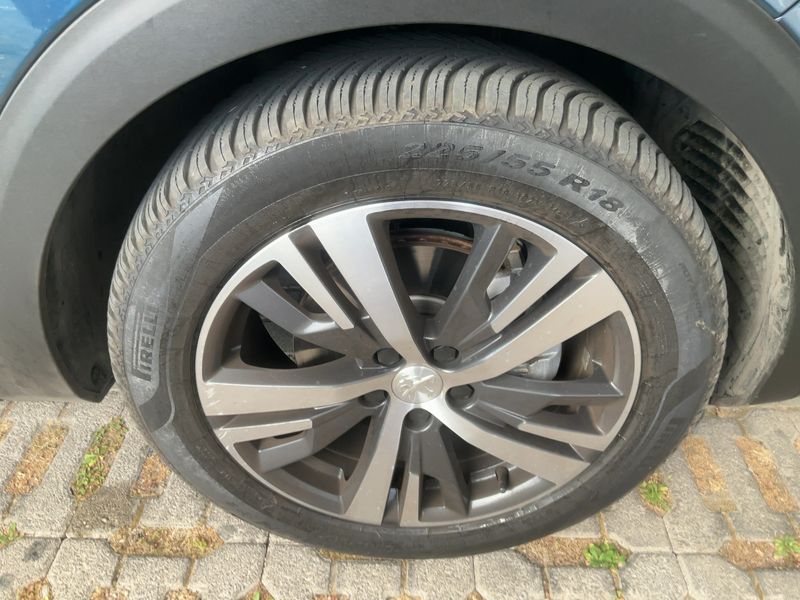 Peugeot 3008 1.5 Blue-HDi Allure Pack 2023 – снимка 11