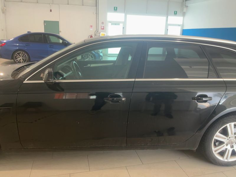 Audi A4 2.0 TFSI quattro Ambiente 2009 – снимка 4