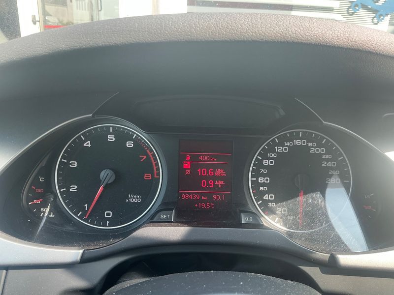 Audi A4 2.0 TFSI quattro Ambiente 2009 – снимка 18
