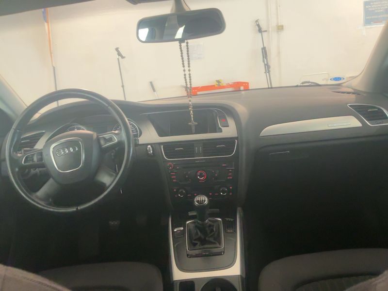 Audi A4 2.0 TFSI quattro Ambiente 2009 – снимка 17