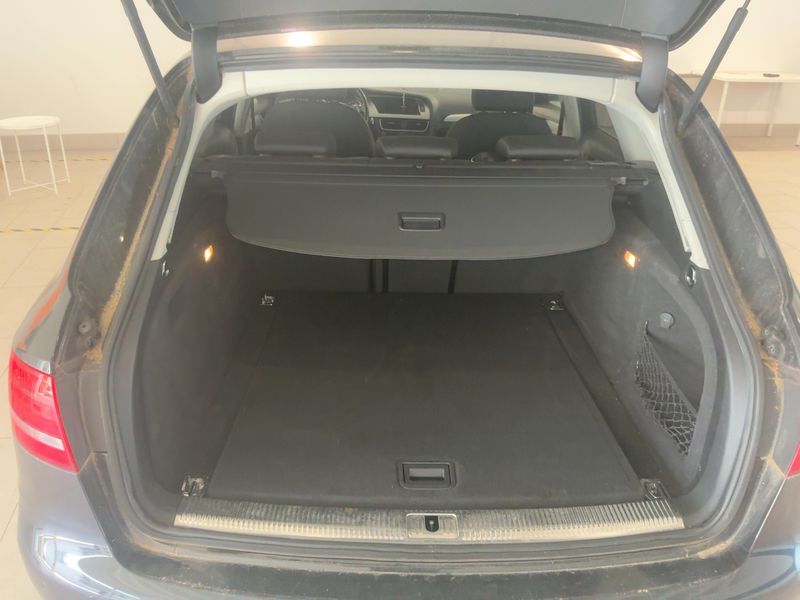 Audi A4 2.0 TFSI quattro Ambiente 2009 – снимка 15