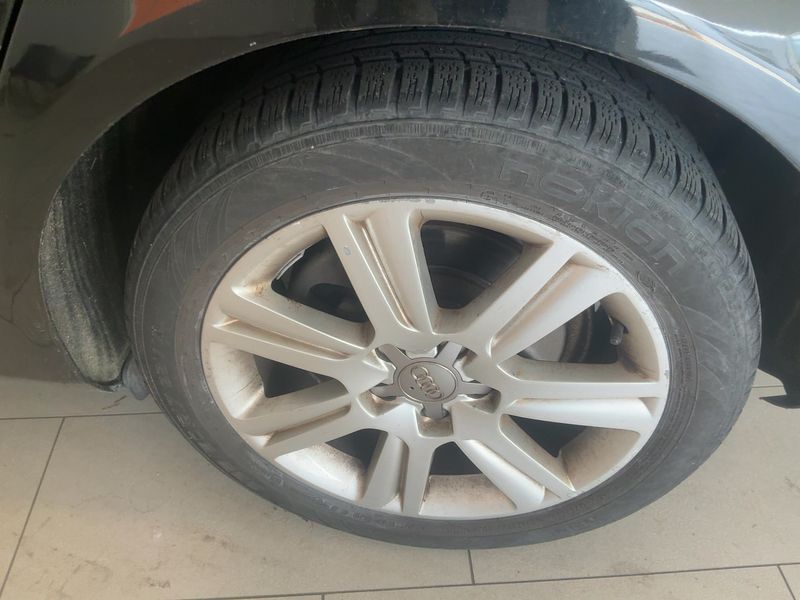 Audi A4 2.0 TFSI quattro Ambiente 2009 – снимка 5