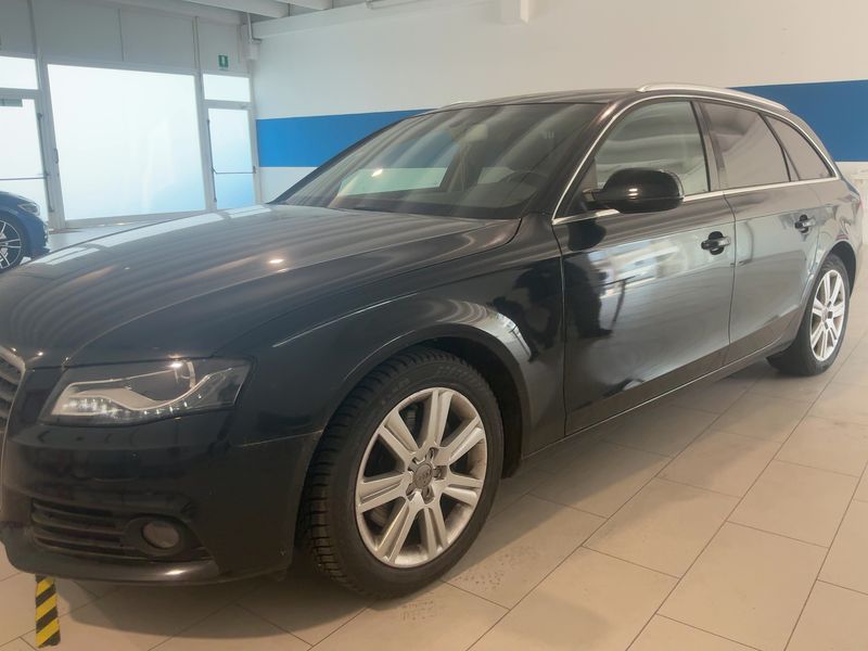 Audi A4 2.0 TFSI quattro Ambiente 2009 – снимка 2