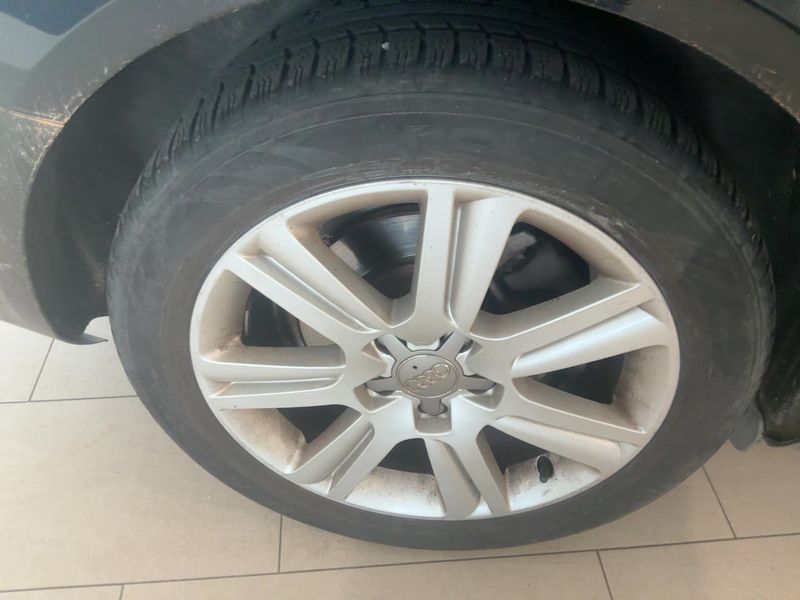 Audi A4 2.0 TFSI quattro Ambiente 2009 – снимка 9