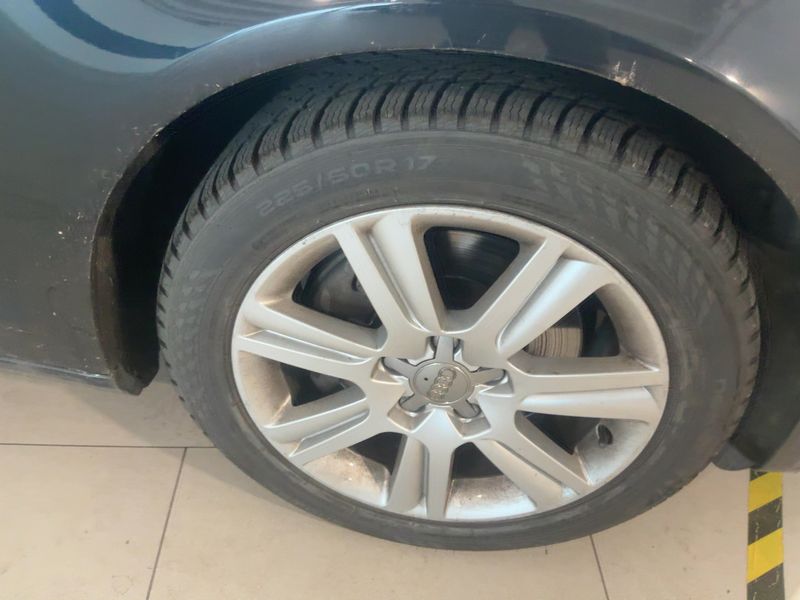 Audi A4 2.0 TFSI quattro Ambiente 2009 – снимка 11