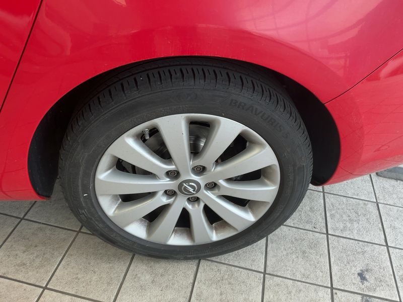 Opel Astra 1.6 SIDI Turbo Exklusiv 2014 – снимка 5
