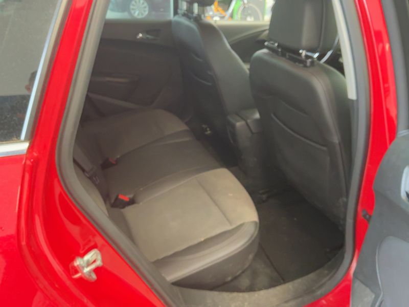 Opel Astra 1.6 SIDI Turbo Exklusiv 2014 – снимка 19