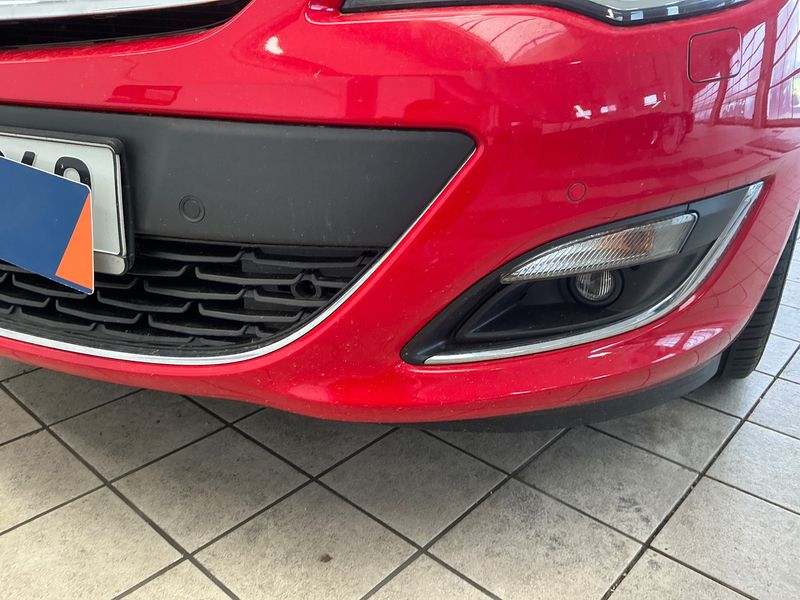 Opel Astra 1.6 SIDI Turbo Exklusiv 2014 – снимка 28