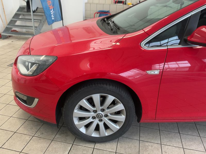 Opel Astra 1.6 SIDI Turbo Exklusiv 2014 – снимка 2