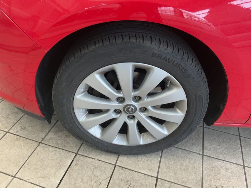 Opel Astra 1.6 SIDI Turbo Exklusiv 2014 – снимка 3
