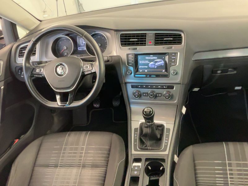Volkswagen Golf VII 1.6 TDI Comfortline BlueMotion Tech 2015 – снимка 18