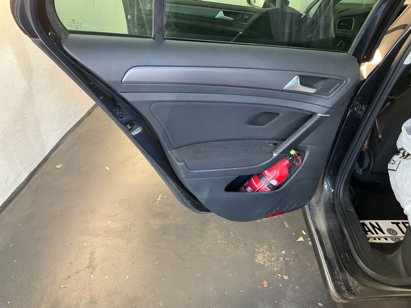 Volkswagen Golf VII 1.6 TDI Comfortline BlueMotion Tech 2015 – снимка на щета 52