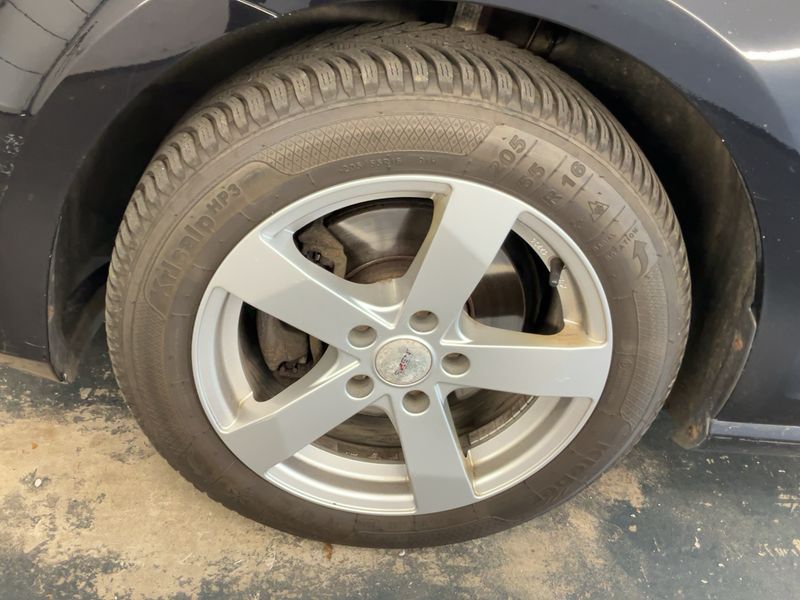 Volkswagen Golf VII 1.6 TDI Comfortline BlueMotion Tech 2015 – снимка 3
