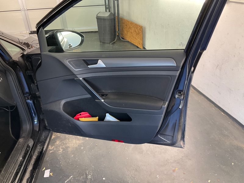 Volkswagen Golf VII 1.6 TDI Comfortline BlueMotion Tech 2015 – снимка на щета 56