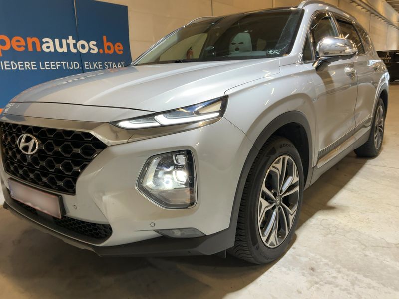 Hyundai Santa Fe 2.2 CRDi Comfort 4WD 2018 – снимка 2