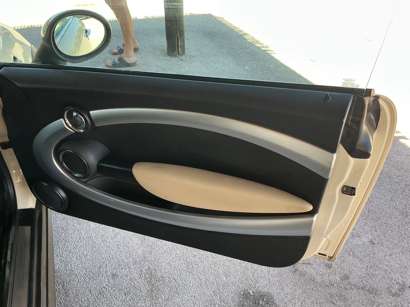 MINI Cabrio Cooper 2009 – снимка 25