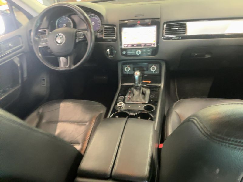 Volkswagen Touareg 3.0 V6 TDI BlueMotion Tech 2012 – снимка 17