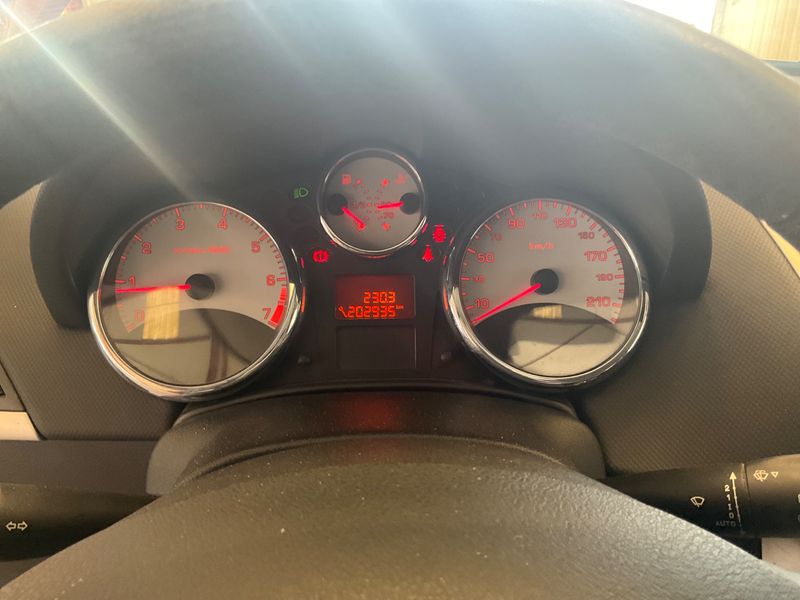 Peugeot 207 1.6 Premium 2010 – снимка 4