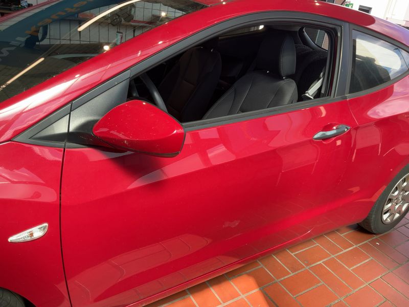 Hyundai i30 1.4 CRDi Classic 2014 – снимка 4