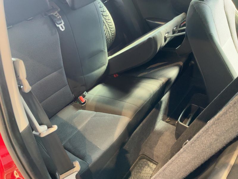 Hyundai i30 1.4 CRDi Classic 2014 – снимка 20