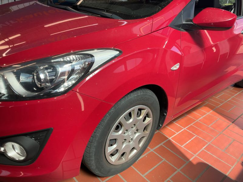 Hyundai i30 1.4 CRDi Classic 2014 – снимка 2