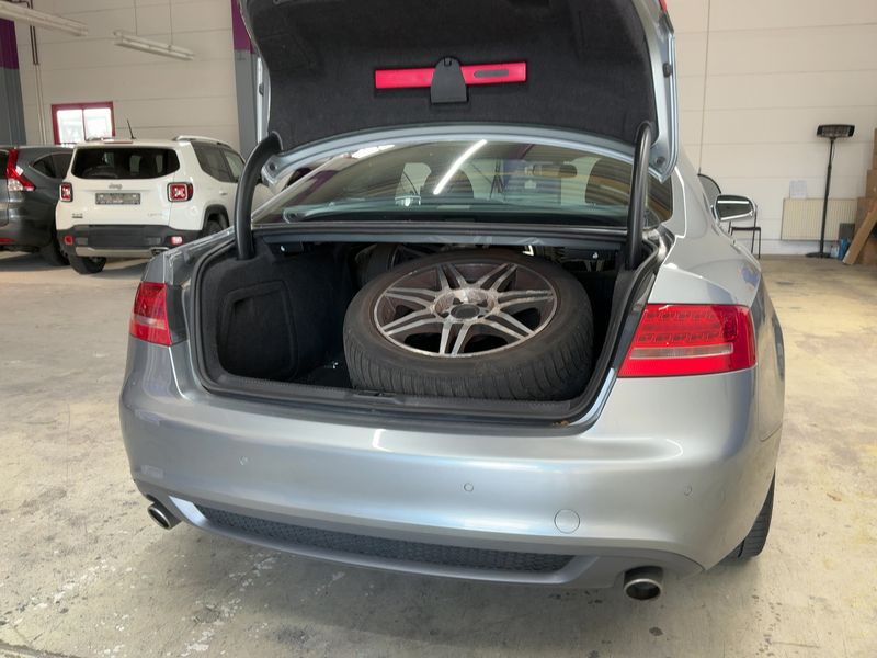 Audi A5 3.0 V6 TDI quattro 2010 – снимка 16