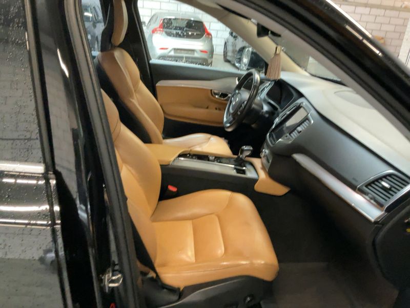 Volvo XC90 2.0 D4 Kinetic 2WD 2016 – снимка 16