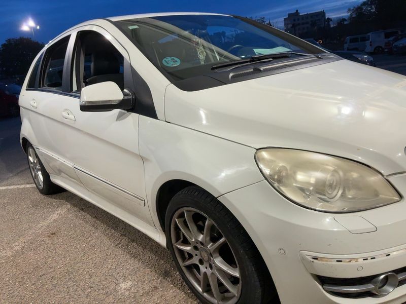 Mercedes-Benz B-Klasse B 200 Turbo 2010 – снимка 12
