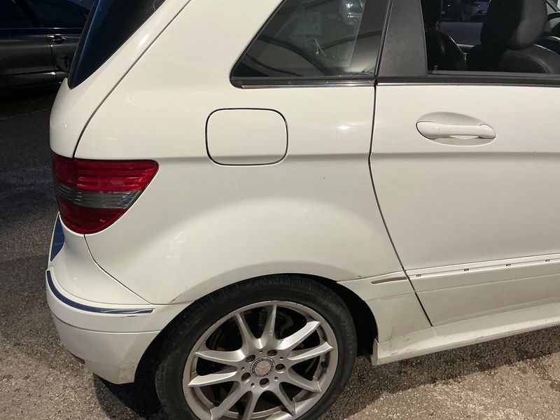 Mercedes-Benz B-Klasse B 200 Turbo 2010 – снимка 34