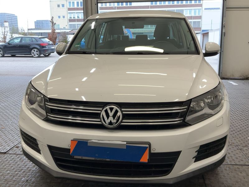 Volkswagen Tiguan 1.4 TSI Trend & Fun BlueMotion Tech 2015 – снимка 14