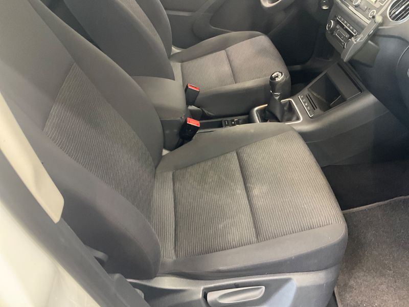Volkswagen Tiguan 1.4 TSI Trend & Fun BlueMotion Tech 2015 – снимка 32