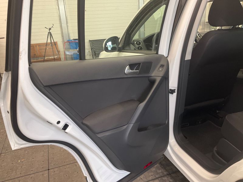 Volkswagen Tiguan 1.4 TSI Trend & Fun BlueMotion Tech 2015 – снимка 25