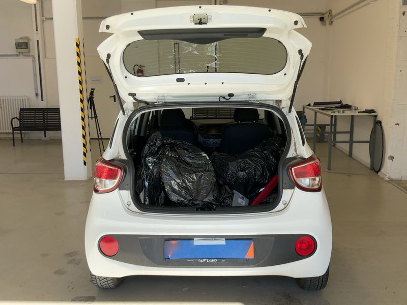 Hyundai i10 1.0 Trend 2017 – снимка 16