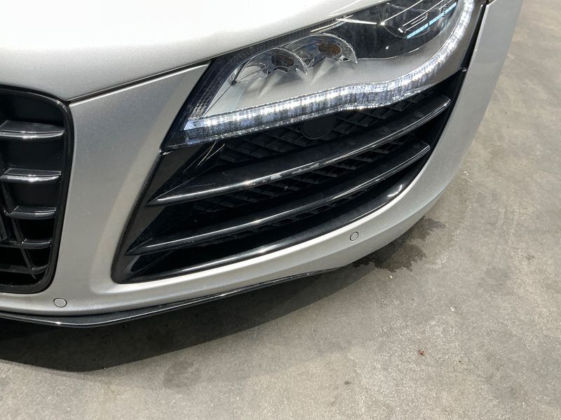 Audi R8 5.2 V10 FSI quattro 2011 – снимка 27