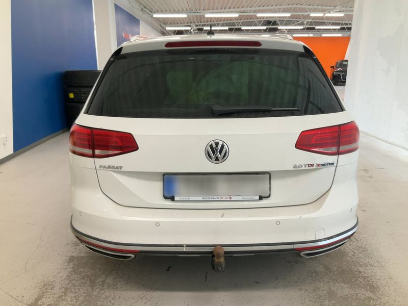 Volkswagen Passat Alltrack 2.0 TDI 4Motion BlueMotion Tech 2016 – снимка 7