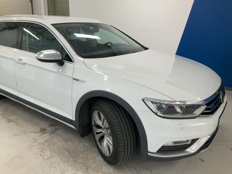 Volkswagen Passat Alltrack 2.0 TDI 4Motion BlueMotion Tech 2016 – снимка 12