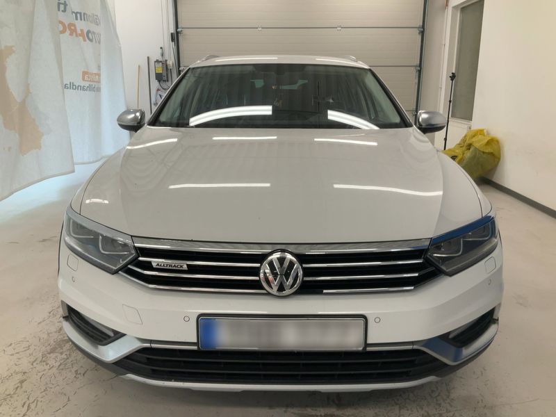 Volkswagen Passat Alltrack 2.0 TDI 4Motion BlueMotion Tech 2016 – снимка 14