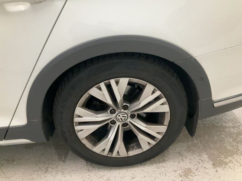 Volkswagen Passat Alltrack 2.0 TDI 4Motion BlueMotion Tech 2016 – снимка 5