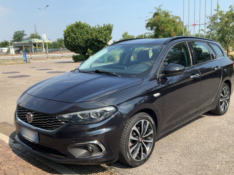 Fiat Tipo 1.6 JTDM Lounge 2017 – снимка 1
