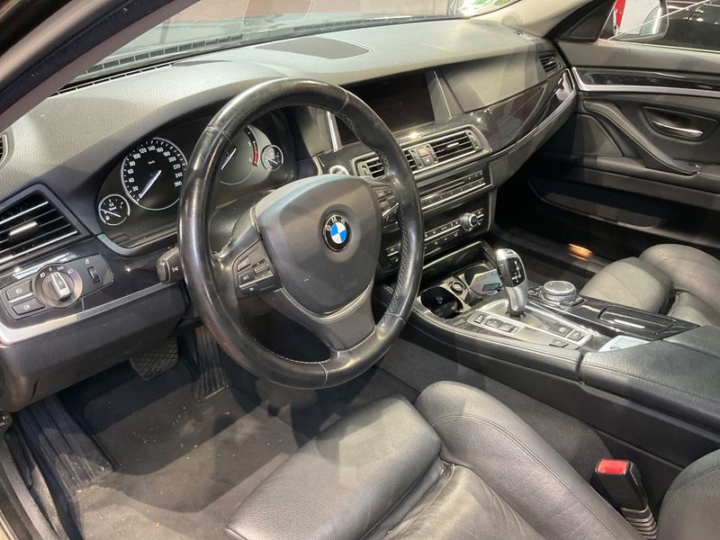 BMW 5er 520d 2015 – снимка 23