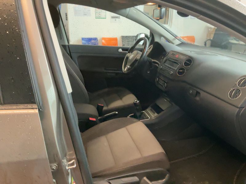 Volkswagen Golf VI Plus 1.2 TSI Style 2011 – снимка 16
