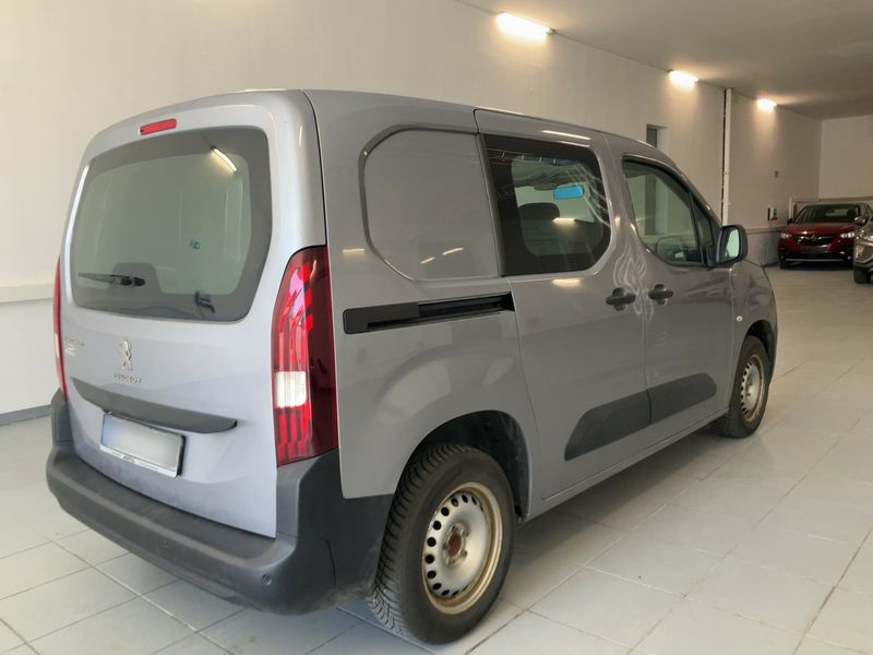 Peugeot Partner 1.2 PureTech Premium L1 2020 – снимка 8