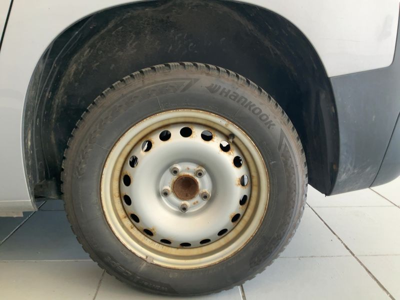 Peugeot Partner 1.2 PureTech Premium L1 2020 – снимка 5
