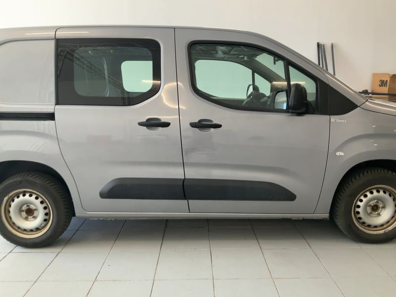 Peugeot Partner 1.2 PureTech Premium L1 2020 – снимка 10