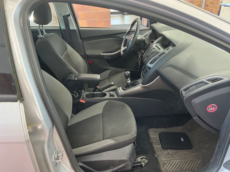 Ford Focus 1.6 TDCi Trend 2014 – снимка 3