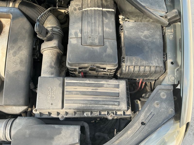 Volkswagen Golf V 1.9 TDI Sportline 2004 – снимка на щета