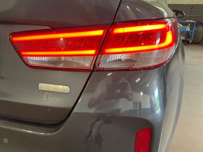 Kia Optima 2.0 Hybrid Base 2017 – снимка 24