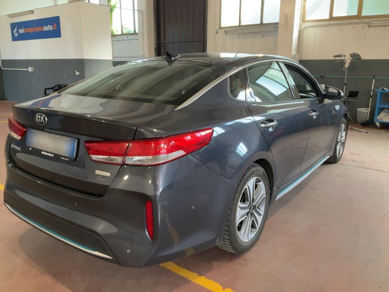 Kia Optima 2.0 Hybrid Base 2017 – снимка 8